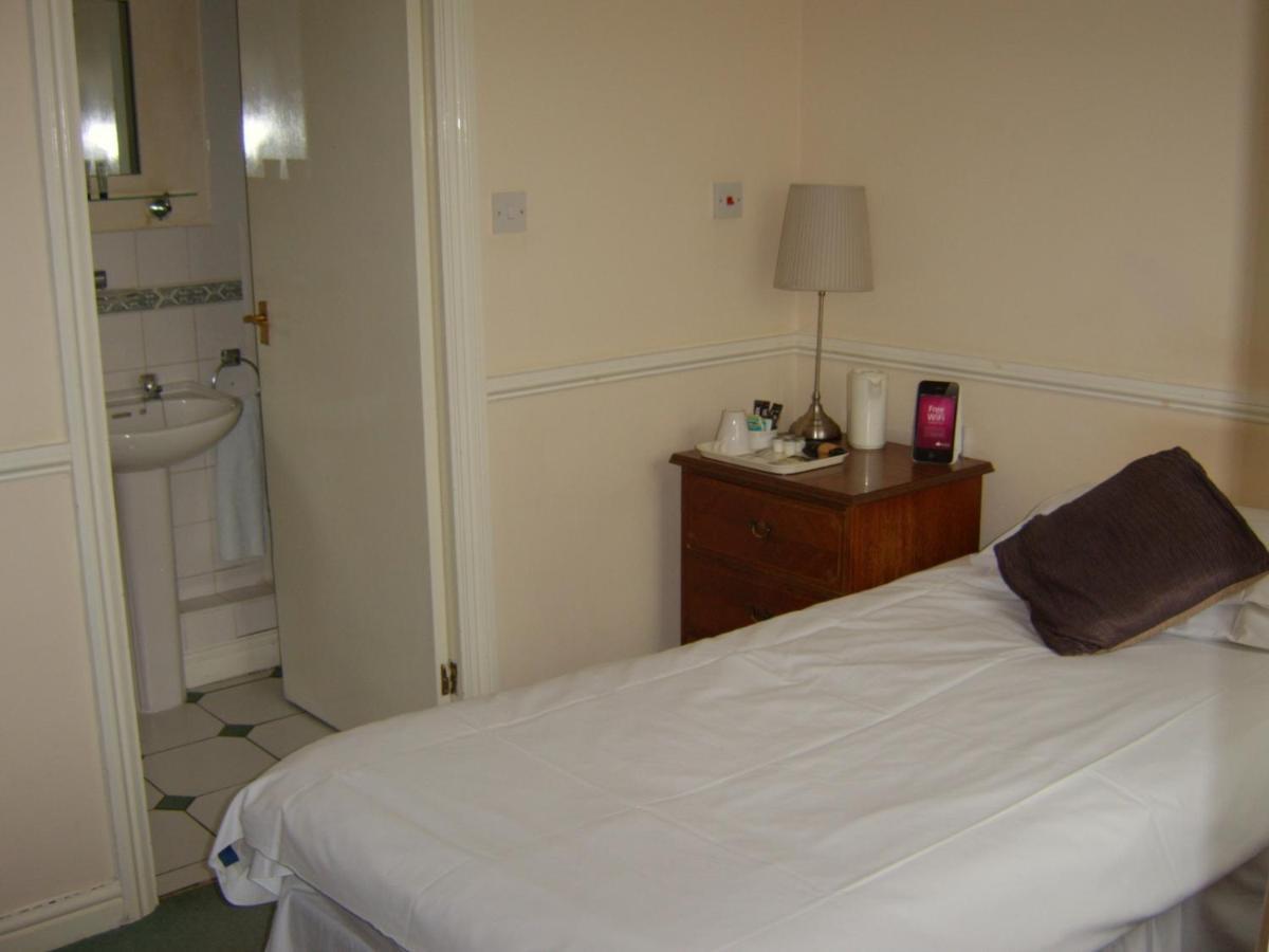 The Highwayman Hotel Kidlington Kültér fotó